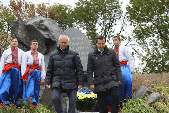 Новини Житомира - фото з У Кодні відсвяткують гайдамацьку Покрову У Кодні відсвяткують гайдамацьку Покрову, фото №2 на сайті 20minut.ua