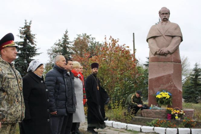 Новини Житомира - фото з У Кодні відсвяткують гайдамацьку Покрову У Кодні відсвяткують гайдамацьку Покрову, фото №4 на сайті 20minut.ua