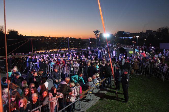 Новини Вінниці - фото з Як у Вінниці закрили сезон фонтану «Рошен» Як у Вінниці закрили сезон фонтану «Рошен», фото №4 на сайті 20minut.ua