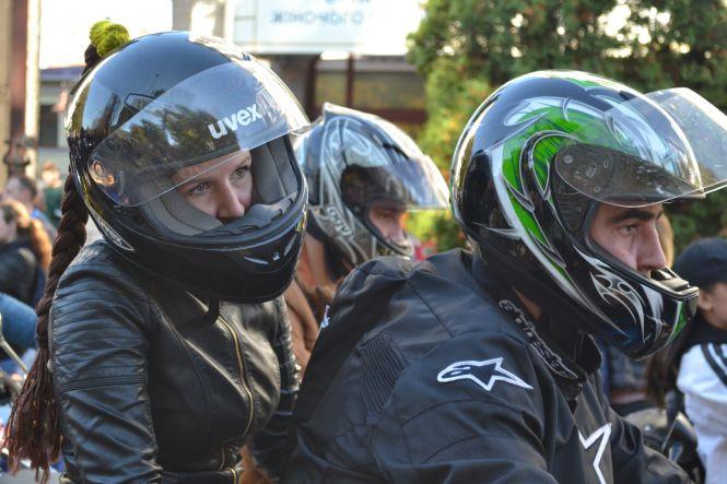 Новини Хмельницького - фото з Під рев моторів байкери закрили мотосезон у Хмельницькому (ФОТО) Під рев моторів байкери закрили мотосезон у Хмельницькому (ФОТО), фото №26 на сайті vsim.ua