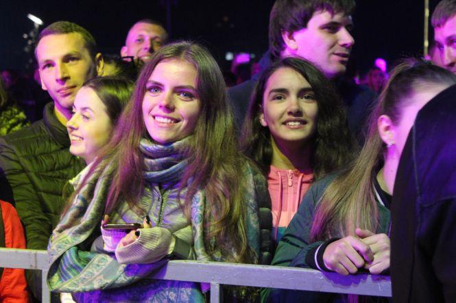 Новини Вінниці - фото з Як у Вінниці закрили сезон фонтану «Рошен» Як у Вінниці закрили сезон фонтану «Рошен», фото №12 на сайті 20minut.ua