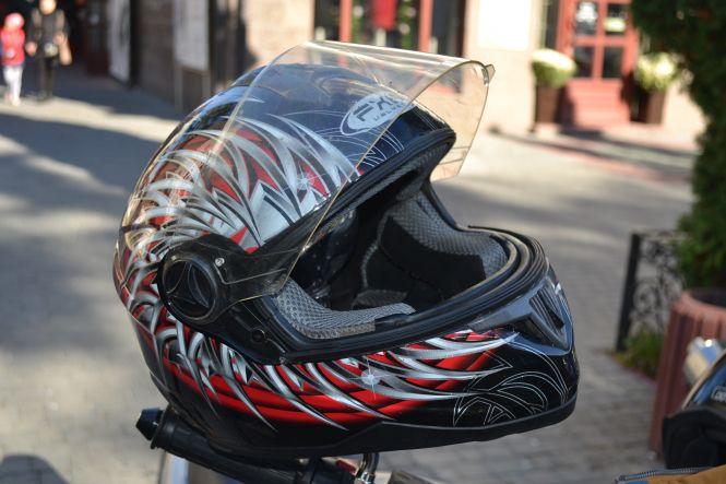 Новини Хмельницького - фото з Під рев моторів байкери закрили мотосезон у Хмельницькому (ФОТО) Під рев моторів байкери закрили мотосезон у Хмельницькому (ФОТО), фото №8 на сайті vsim.ua