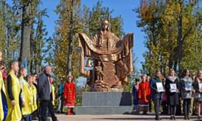 «Над воїном схилилась Богоматір» - У Жмеринці відкрили два пам’ятники Захисникам України, фото №5 на сайті 20minut.ua