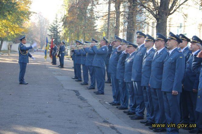 Новини Вінниці - фото з Клятва ліцеїста. З Тульчинської школи-ліцею випустилося 86 вихованців Клятва ліцеїста. З Тульчинської школи-ліцею випустилося 86 вихованців, фото №3 на сайті 20minut.ua