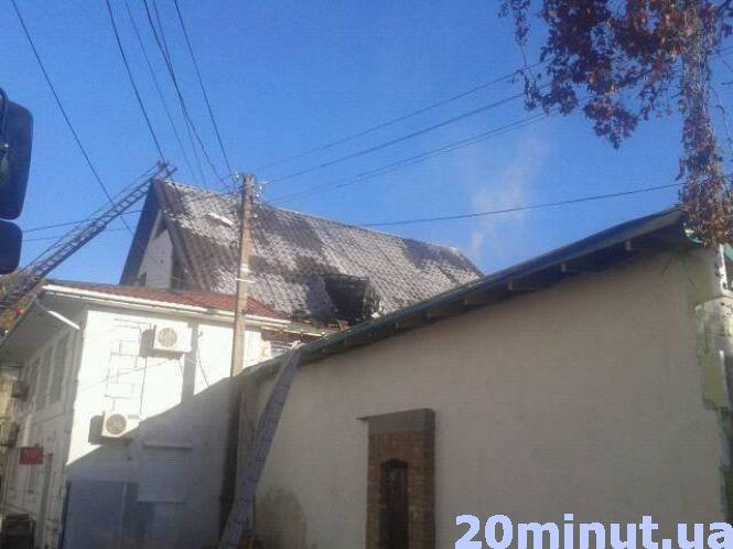 Новини Вінниці - фото з Пожежа біля мерії. Перекрили рух по вулиці Оводова (ФОТО та ВІДЕО з місця) Пожежа біля мерії. Перекрили рух по вулиці Оводова (ФОТО та ВІДЕО з місця), фото №9 на сайті 20minut.ua