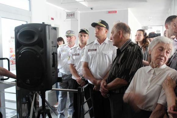 Новини Вінниці - фото з Рішення прийнято: школи №5 та №31 об’єднали, не дослухавшись думки батьків Рішення прийнято: школи №5 та №31 об’єднали, не дослухавшись думки батьків, фото №6 на сайті 20minut.ua