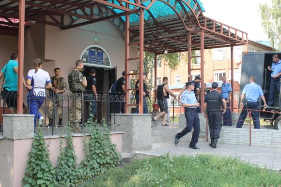 З'явились фото хлопця, якого звинувачують у подвійному вбивстві на Барському шосе, фото №1 на сайті 20minut.ua