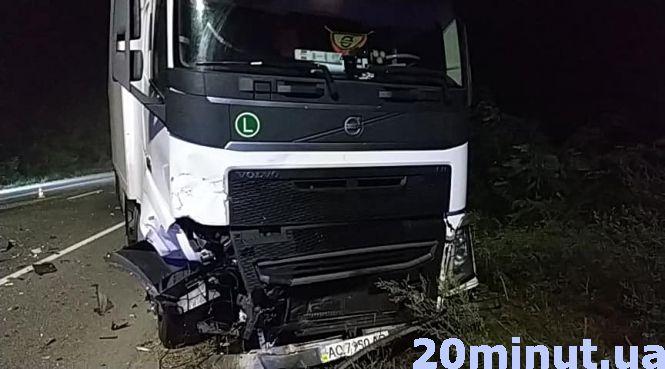 Моторошне ДТП на Барському шосе: водій «Славути» врізався у вантажівку, фото №8 на сайті 20minut.ua