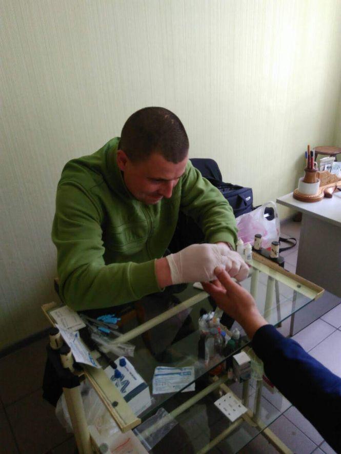 Новини Вінниці - фото з «Я відсидів дев'ять років» Вінничанин повернувся в тюрму, щоб допомагати в'язням «Я відсидів дев'ять років» Вінничанин повернувся в тюрму, щоб допомагати в'язням, фото №2 на сайті 20minut.ua