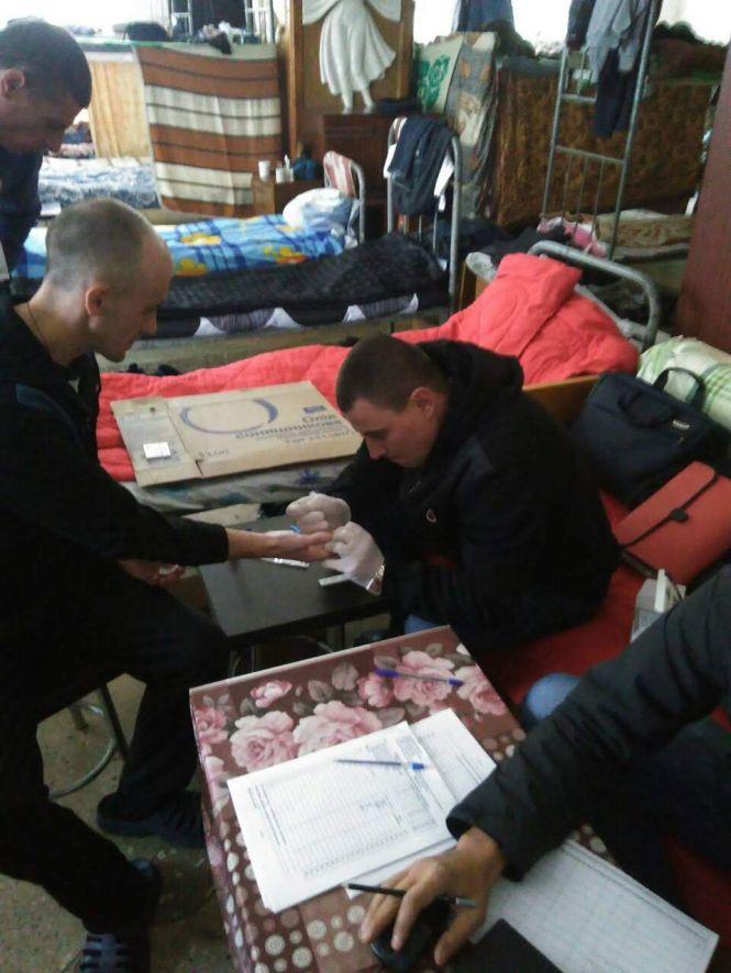 Новини Вінниці - фото з «Я відсидів дев'ять років» Вінничанин повернувся в тюрму, щоб допомагати в'язням «Я відсидів дев'ять років» Вінничанин повернувся в тюрму, щоб допомагати в'язням, фото №1 на сайті 20minut.ua