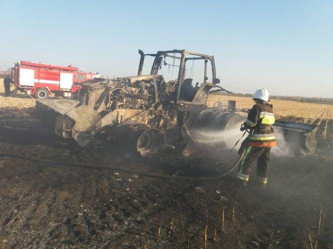 Пожежники із Кам’янця гасили трактор, фото №1 на сайті 20minut.ua