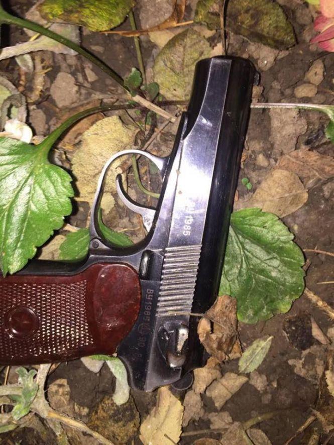 Новини Вінниці - фото з Ранкова стрілянина у Вінниці: велосипедист з бойового ПМ «валив» по копам Ранкова стрілянина у Вінниці: велосипедист з бойового ПМ «валив» по копам, фото №2 на сайті 20minut.ua