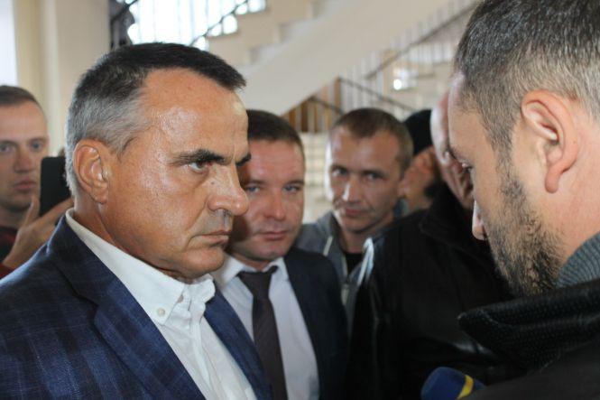 Житомирських активістів не пустили на екологічну комісію обласної ради. ФОТО, ВІДЕО, фото №6 на сайті 20minut.ua