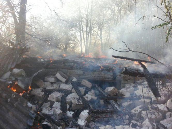 Новини Кам'янця-Подільського - фото з У Кам’янець-Подільському районі горів нежитловий будинок