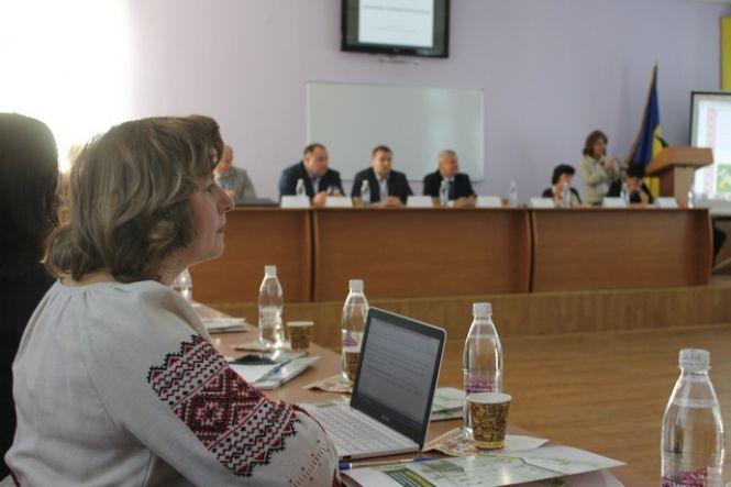 Педагоги України розглядають питання освіти у Кам’янці-Подільському, фото №1 на сайті 20minut.ua