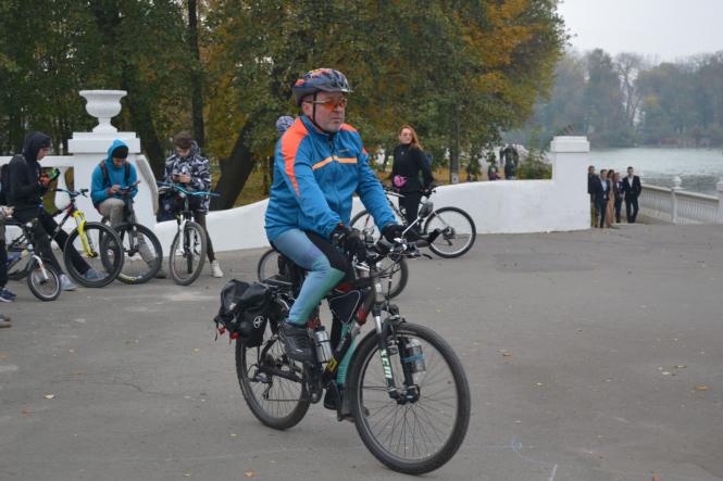 Новини Хмельницького - фото з У Хмельницькому пробігом через усе місто закрили велосезон (ФОТО) У Хмельницькому пробігом через усе місто закрили велосезон (ФОТО), фото №3 на сайті vsim.ua