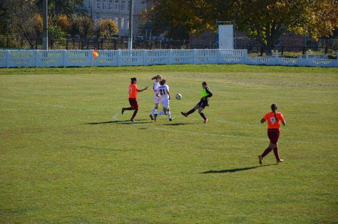 Новини Козятина - фото з В Махнівці змагалися дівчата-футболістки В Махнівці змагалися дівчата-футболістки, фото №9 на сайті 20minut.ua