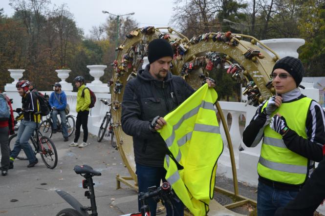 Новини Хмельницького - фото з У Хмельницькому пробігом через усе місто закрили велосезон (ФОТО) У Хмельницькому пробігом через усе місто закрили велосезон (ФОТО), фото №6 на сайті vsim.ua
