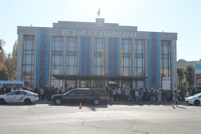 Житомир в скорботі: прощання з Мариною Поплавською. ФОТО, фото №5 на сайті 20minut.ua