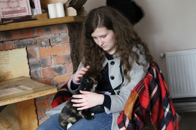 Кам'янецька поетеса провела благодійний вечір для підтримки у лікуванні військовослужбовця, фото №4 на сайті 20minut.ua