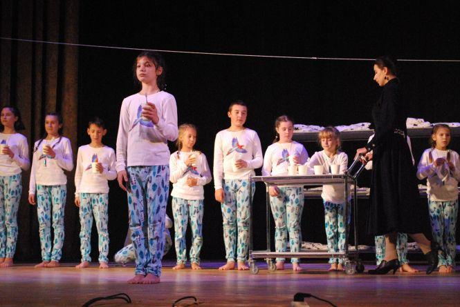 Новини Кам'янця-Подільського - фото з У Кам’янці завершився четвертий фестиваль театрального мистецтва У Кам’янці завершився четвертий фестиваль театрального мистецтва "Комора", фото №9 на сайті 20minut.ua