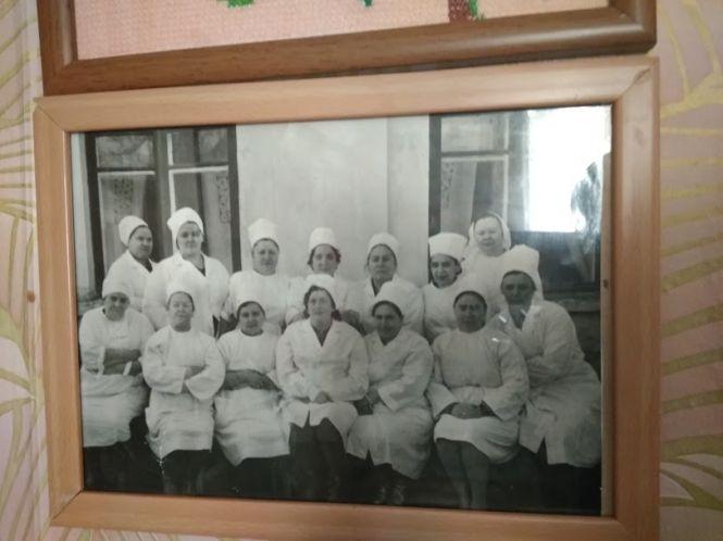 Пережила голод, війну та смерть доньки: як хмельничанка Надія у 100 років досі торти випікає та хрестиком вишиває, фото №4 на сайті vsim.ua