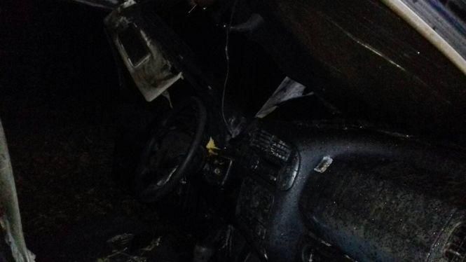 Вночі на Черемушках Кам'янця палав автомобіль, фото №2 на сайті 20minut.ua