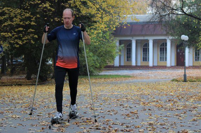 «Як лижі, тільки коротші і на колесах»: що таке лижоролери і хто на них їздить?, фото №4 на сайті 20minut.ua