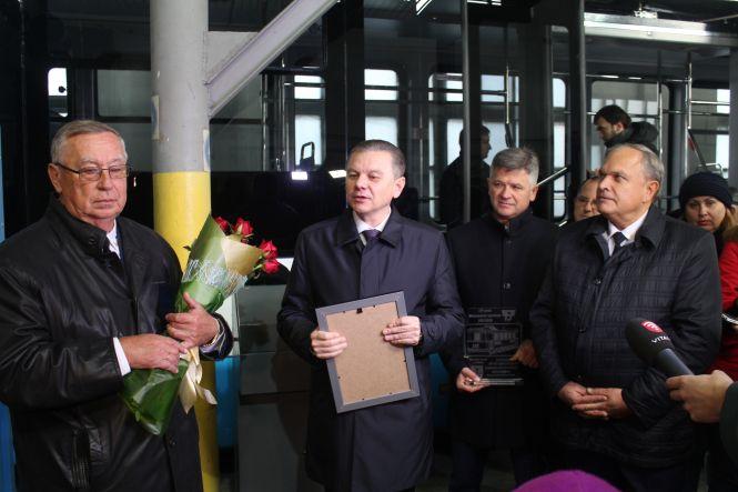 Новини Вінниці - фото з Довгий, дешевий, made in Vinnitsia. Десятий VinWay вийшов на маршрут Довгий, дешевий, made in Vinnitsia. Десятий VinWay вийшов на маршрут, фото №2 на сайті 20minut.ua