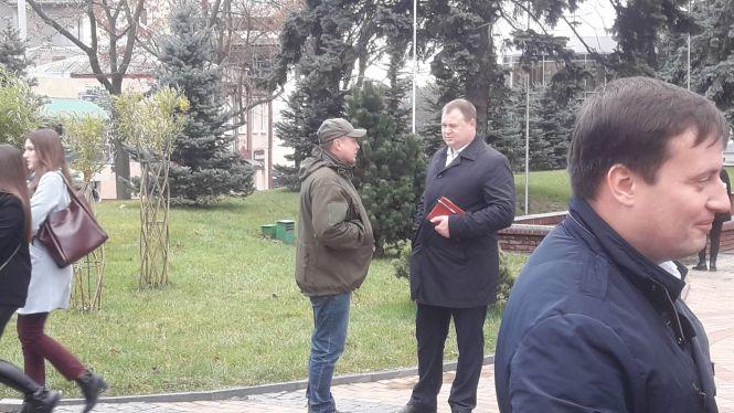 Мітинг у центрі міста: активісти перекрили Соборну (ОНЛАЙН), фото №10 на сайті 20minut.ua