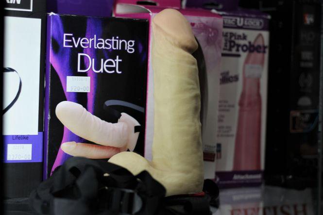 «Заможні чоловіки думають, що за гроші їм можна все»: розмова з працівницями секс-шопу, фото №14 на сайті 20minut.ua