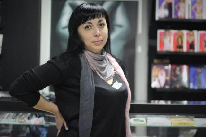 «Заможні чоловіки думають, що за гроші їм можна все»: розмова з працівницями секс-шопу, фото №2 на сайті 20minut.ua