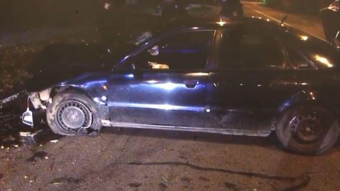 На Янгеля п’яна вінничанка розтрощила об бордюр чорну Audi. Відео за вихідні, фото №1 на сайті 20minut.ua