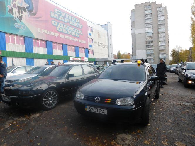 Новини Хмельницького - фото з Видовищно та під гучну музику вулицями Хмельницького проїхались автомобілісти Видовищно та під гучну музику вулицями Хмельницького проїхались автомобілісти, фото №5 на сайті vsim.ua