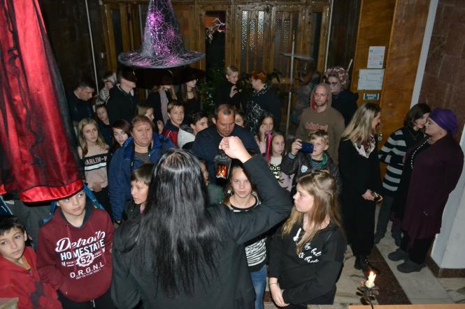 Новини Хмельницького - фото з Привиди, підземелля та Ленін у пеклі: у художньому музеї провели нічну екскурсію Привиди, підземелля та Ленін у пеклі: у художньому музеї провели нічну екскурсію, фото №10 на сайті vsim.ua