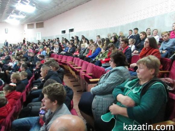 Новини Козятина - фото з Волонтери Козятинщини сплели тисячну сітку! Волонтери Козятинщини сплели тисячну сітку!, фото №5 на сайті 20minut.ua