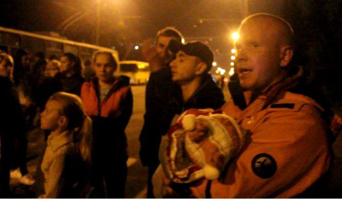 Новини Вінниці - фото з «Ми залежимо від світла». Чому городяни на ГПЗ перекривали дорогу «Ми залежимо від світла». Чому городяни на ГПЗ перекривали дорогу, фото №4 на сайті 20minut.ua