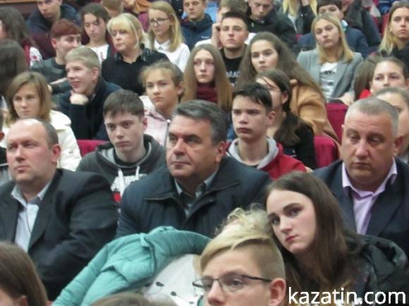 Новини Козятина - фото з Волонтери Козятинщини сплели тисячну сітку! Волонтери Козятинщини сплели тисячну сітку!, фото №13 на сайті 20minut.ua