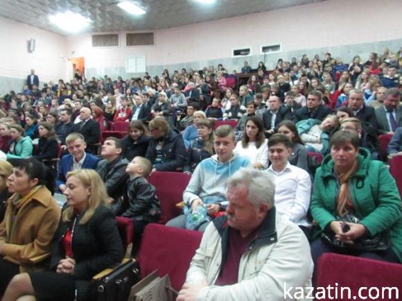 Новини Козятина - фото з Волонтери Козятинщини сплели тисячну сітку! Волонтери Козятинщини сплели тисячну сітку!, фото №12 на сайті 20minut.ua