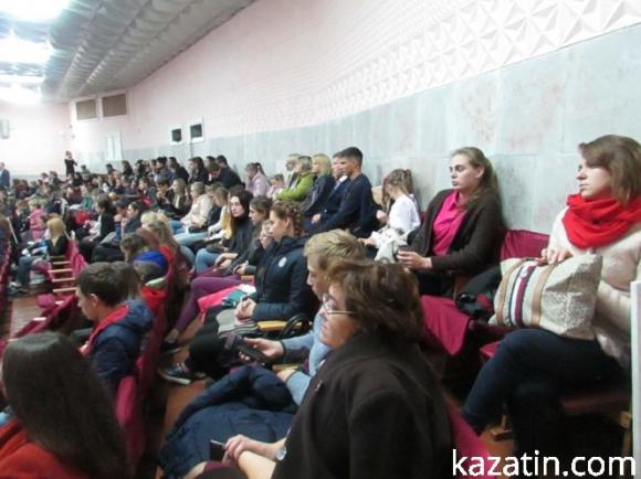 Новини Козятина - фото з Волонтери Козятинщини сплели тисячну сітку! Волонтери Козятинщини сплели тисячну сітку!, фото №4 на сайті 20minut.ua