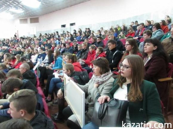 Новини Козятина - фото з Волонтери Козятинщини сплели тисячну сітку! Волонтери Козятинщини сплели тисячну сітку!, фото №6 на сайті 20minut.ua