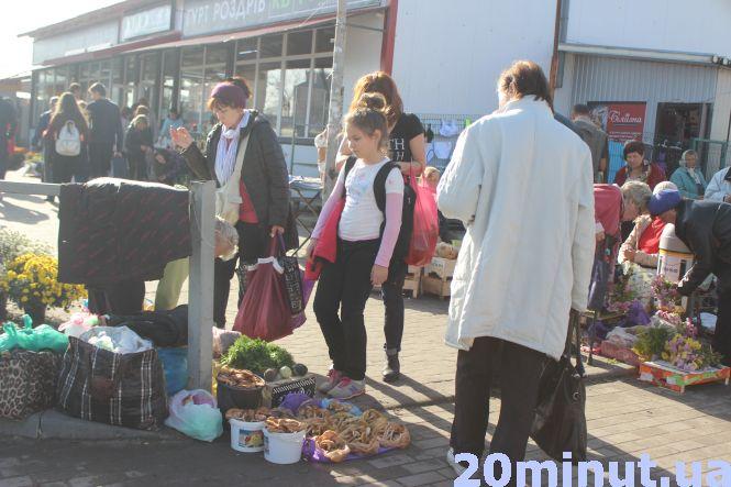 Новини Тернополя - фото з Попри сезон, гриби на ринку у Тернополі знайти важко Попри сезон, гриби на ринку у Тернополі знайти важко, фото №2 на сайті 20minut.ua