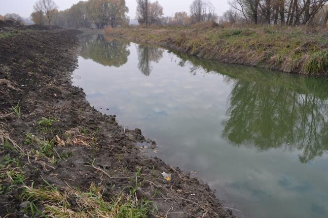 Як у Хмельницькому чистять Південний Буг (ФОТО), фото №6 на сайті vsim.ua