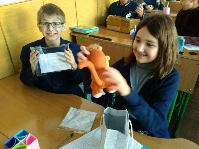 Як тернопільські школярі у центрі столиці гімн співали, фото №2 на сайті 20minut.ua