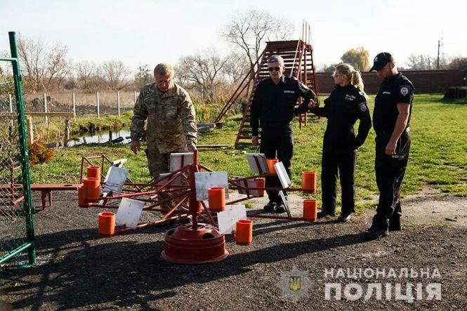 Шукали наркотики та вибухівку: як польські кінологи навчалися у Хмельницькому, фото №1 на сайті vsim.ua