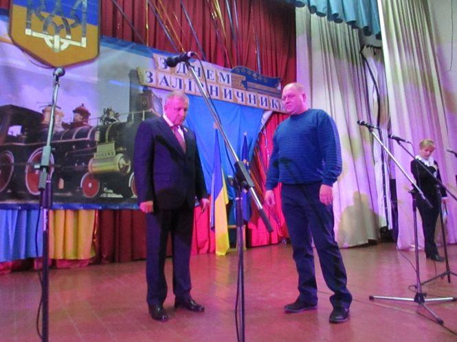 Новини Козятина - фото з Вітали залізничників Козятина (ОНОВЛЕНО + відео) Вітали залізничників Козятина (ОНОВЛЕНО + відео), фото №31 на сайті 20minut.ua