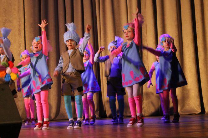 Новини Кам'янця-Подільського - фото з Як привітали працівників соціальної сфери у Кам'янці (ФОТО) Як привітали працівників соціальної сфери у Кам'янці (ФОТО), фото №17 на сайті 20minut.ua