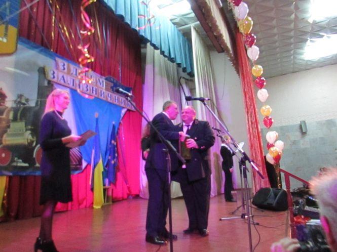 Новини Козятина - фото з Вітали залізничників Козятина (ОНОВЛЕНО + відео) Вітали залізничників Козятина (ОНОВЛЕНО + відео), фото №29 на сайті 20minut.ua