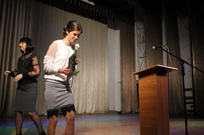 Новини Кам'янця-Подільського - фото з Як привітали працівників соціальної сфери у Кам'янці (ФОТО) Як привітали працівників соціальної сфери у Кам'янці (ФОТО), фото №12 на сайті 20minut.ua