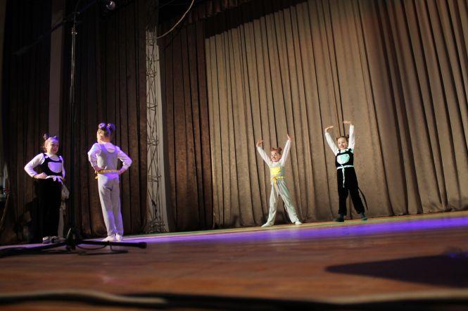 Новини Кам'янця-Подільського - фото з Як привітали працівників соціальної сфери у Кам'янці (ФОТО) Як привітали працівників соціальної сфери у Кам'янці (ФОТО), фото №24 на сайті 20minut.ua